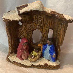 JESUS AND HIS PARENTS IN THE MANGER CERAMIC NEW